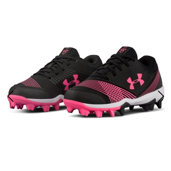 under armour softball shoes